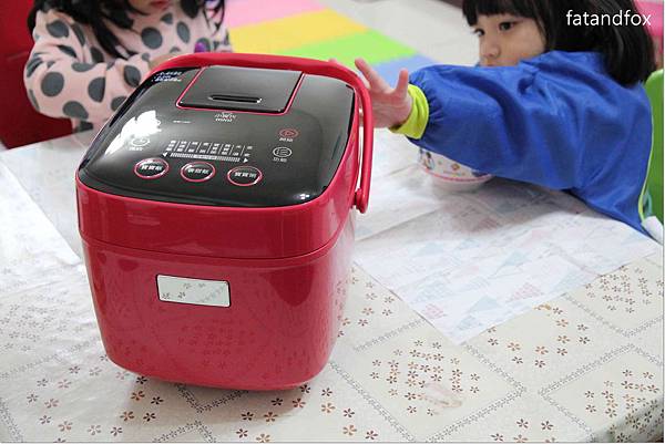 midea 電鍋,midea電鍋,個人小電鍋推薦,副食品 電鍋,宿舍用電鍋,漂亮的小家電,美型小家電,美型小電鍋,美的 電鍋 @壞波妞の旅行食踨 midea 電鍋,midea電鍋,個人小電鍋推薦,副食品 電鍋,宿舍用電鍋,漂亮的小家電,美型小家電,美型小電鍋,美的 電鍋 @壞波妞の旅行食踨