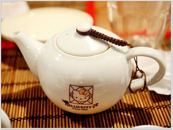 hello kitty 呷茶 chat day,hello kitty下午茶,hello kitty茶店,hello kitty茶餐廳,hello kitty餐廳,hellokitty呷茶,helokiity 台南,台南水信餅,台灣水信玄餅,台灣水信餅 @壞波妞の旅行食踨