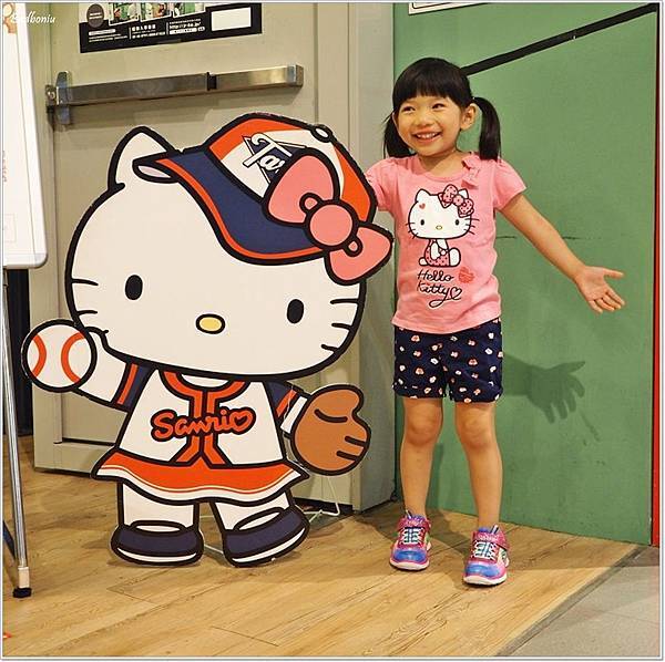 hello kitty童裝,puzzle,puzzle拍手國際服飾股份有限公司,sanrio童裝,三麗鷗童裝,冰雪奇緣童裝,拍手國際,拍手童裝,迪士尼童裝 @壞波妞の旅行食踨