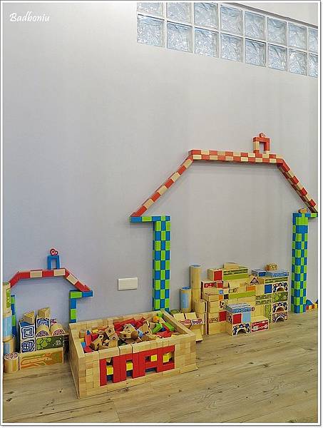 hape,hape 台北,hape木樂地 台北館,hape木樂地 木製遊樂天地,台北室內沙坑,台北室內親子景點,台北溜小孩,台北親子景點,台北雨天溜小孩,木樂地,木樂地 台北,木樂地 台北大安館,木樂地 營業時間,木樂地 門票,木樂地 預約,木製遊樂天地 @壞波妞の旅行食踨