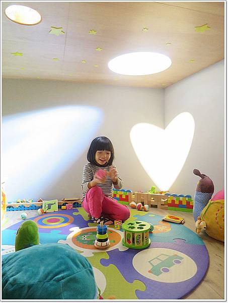 hape,hape 台北,hape木樂地 台北館,hape木樂地 木製遊樂天地,台北室內沙坑,台北室內親子景點,台北溜小孩,台北親子景點,台北雨天溜小孩,木樂地,木樂地 台北,木樂地 台北大安館,木樂地 營業時間,木樂地 門票,木樂地 預約,木製遊樂天地 @壞波妞の旅行食踨