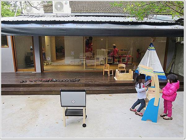 hape,hape 台北,hape木樂地 台北館,hape木樂地 木製遊樂天地,台北室內沙坑,台北室內親子景點,台北溜小孩,台北親子景點,台北雨天溜小孩,木樂地,木樂地 台北,木樂地 台北大安館,木樂地 營業時間,木樂地 門票,木樂地 預約,木製遊樂天地 @壞波妞の旅行食踨