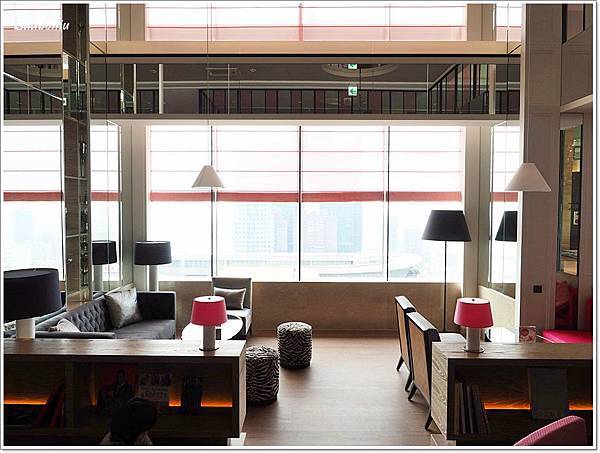 cozzi loves barbie主題飯店,hotel cozzi,hotel cozzi zhongshan kaohsiun,hotel cozzi高雄,三多商圈住宿,和逸 高雄,和逸 高雄中山,和逸高雄中山館,芭比主題客房,芭比主題房,芭比飯店,高雄 和逸,高雄 捷運 住宿,高雄 芭比主題客房,高雄 親子飯店,高雄住宿推薦 @壞波妞の旅行食踨