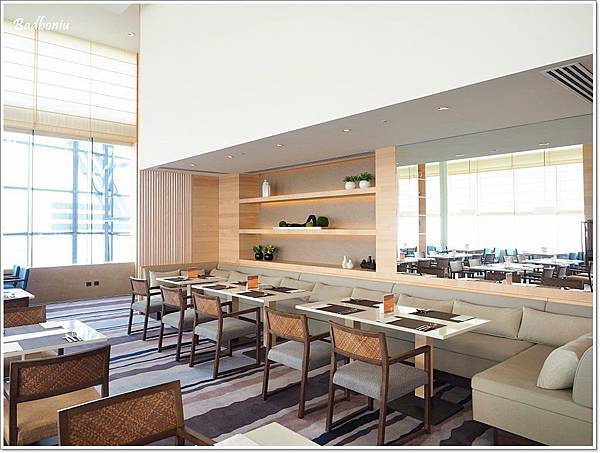 cozzi loves barbie主題飯店,hotel cozzi,hotel cozzi zhongshan kaohsiun,hotel cozzi高雄,三多商圈住宿,和逸 高雄,和逸 高雄中山,和逸高雄中山館,芭比主題客房,芭比主題房,芭比飯店,高雄 和逸,高雄 捷運 住宿,高雄 芭比主題客房,高雄 親子飯店,高雄住宿推薦 @壞波妞の旅行食踨