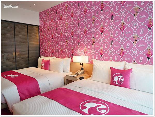 cozzi loves barbie主題飯店,hotel cozzi,hotel cozzi zhongshan kaohsiun,hotel cozzi高雄,三多商圈住宿,和逸 高雄,和逸 高雄中山,和逸高雄中山館,芭比主題客房,芭比主題房,芭比飯店,高雄 和逸,高雄 捷運 住宿,高雄 芭比主題客房,高雄 親子飯店,高雄住宿推薦 @壞波妞の旅行食踨