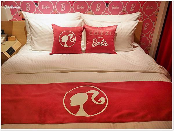 cozzi loves barbie主題飯店,hotel cozzi,hotel cozzi zhongshan kaohsiun,hotel cozzi高雄,三多商圈住宿,和逸 高雄,和逸 高雄中山,和逸高雄中山館,芭比主題客房,芭比主題房,芭比飯店,高雄 和逸,高雄 捷運 住宿,高雄 芭比主題客房,高雄 親子飯店,高雄住宿推薦 @壞波妞の旅行食踨