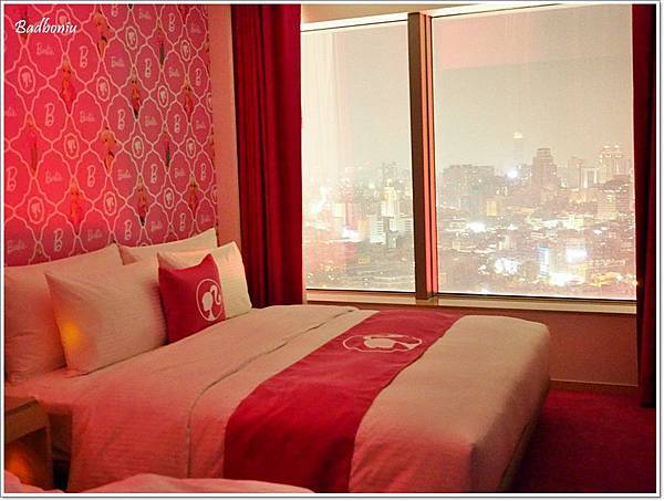 cozzi loves barbie主題飯店,hotel cozzi,hotel cozzi zhongshan kaohsiun,hotel cozzi高雄,三多商圈住宿,和逸 高雄,和逸 高雄中山,和逸高雄中山館,芭比主題客房,芭比主題房,芭比飯店,高雄 和逸,高雄 捷運 住宿,高雄 芭比主題客房,高雄 親子飯店,高雄住宿推薦 @壞波妞の旅行食踨