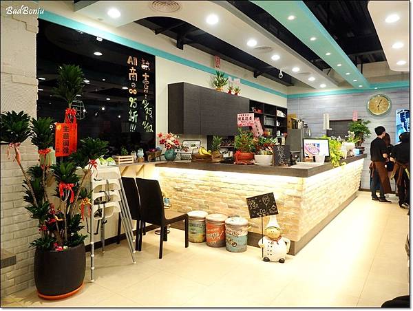 愛買附近好吃的,桃園推薦簡單,桃園簡單生活分店,簡單生活龍安店,龍安區簡餐,龍安街好吃的,龍安街聚餐的地方 @壞波妞の旅行食踨