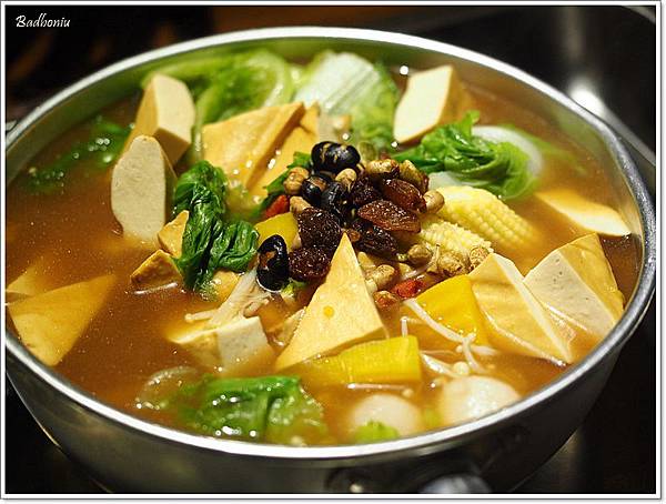 內壢好吃的素食,內壢好吃的魯味,內壢魯味推薦,小巷煮港式時蔬滷水,小巷煮魯味,桃園好吃的滷味,桃園好吃的魯味,桃園港式滷味,桃園港式魯味,桃園滷味那家好吃,桃園醫院附近好吃的 @壞波妞の旅行食踨