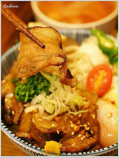 sogo好吃的,sogo美食街,台北 丼飯,台北 燒肉丼,台北好吃丼飯,復興sogo好吃的,復興sogo美食,復興sogo美食街,職人,職人燒肉,職人燒肉 sogo @壞波妞の旅行食踨