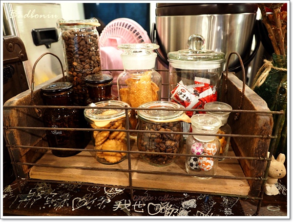 嘉義 屋子裡有甜點,嘉義 老房子,嘉義 老鄰居,嘉義好吃的甜點 @壞波妞の旅行食踨