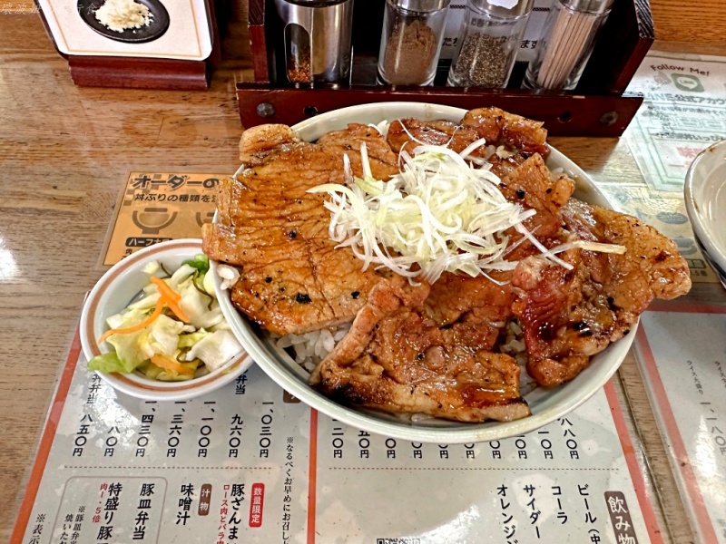 北海道必吃燒肉丼,十勝豚丼 價位,十勝豚丼 帶廣本店,十勝豚丼 札幌分店,十勝豚丼 札幌車站,十勝豚丼 營業時間 @壞波妞の旅行食踨
