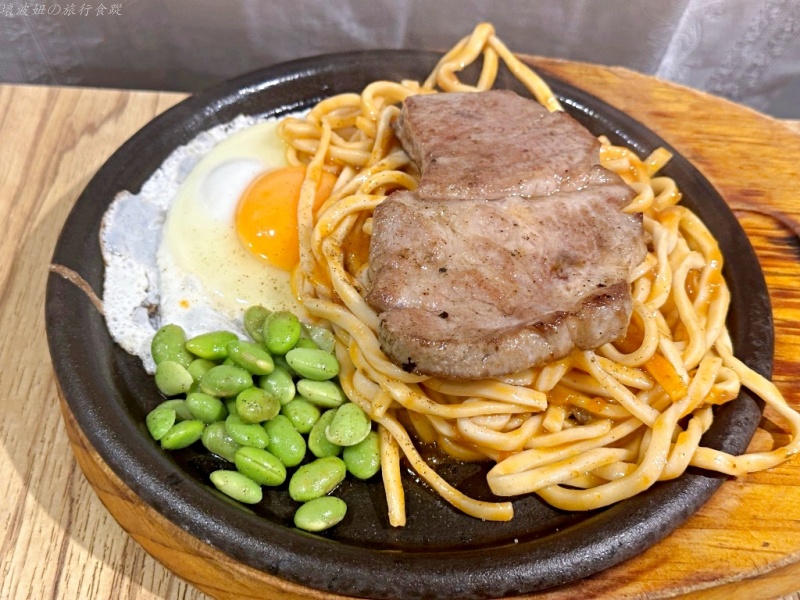 大港32 營業時間,大港32 菜單,大港32牛排,高雄惡搞牛排,高雄牛排臭豆腐 @壞波妞の旅行食踨