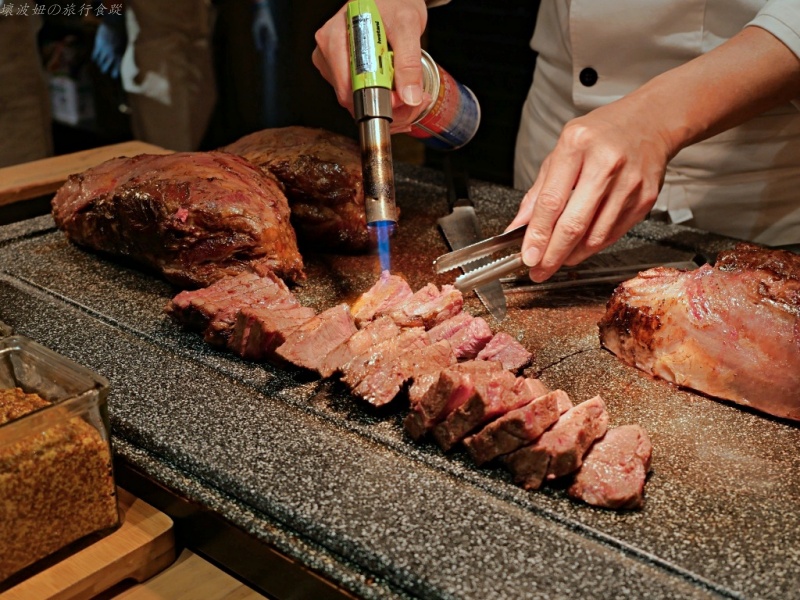 台中吃到飽推薦,台中李方艾美餐廳,台中特斯拉超充站,李方艾美buffet,李方艾美停車,李方艾美停車場,李方艾美午餐,李方艾美晚餐,李方艾美電動車充電,李方艾美餐廳評價 @壞波妞の旅行食踨