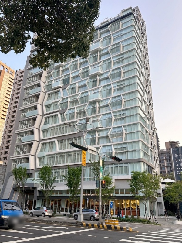 台中7期住宿,台中七期飯店,台中市政腐飯店,台中朝馬飯店 @壞波妞の旅行食踨