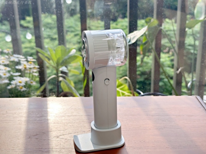 funy風扇評價,可以帶上飛機的手持式風扇,手持式風扇推薦,會吹冷風的手持式風扇,桌上型循環扇,桌上型風扇推薦 @壞波妞の旅行食踨 funy風扇評價,可以帶上飛機的手持式風扇,手持式風扇推薦,會吹冷風的手持式風扇,桌上型循環扇,桌上型風扇推薦 @壞波妞の旅行食踨