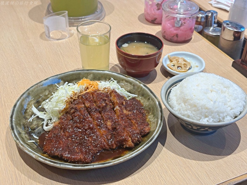 名古屋名物,名古屋味噌豚排,名古屋必吃,名古屋美食,名古屋豬排,矢場丼很雷,矢場丼本店 @壞波妞の旅行食踨 名古屋名物,名古屋味噌豚排,名古屋必吃,名古屋美食,名古屋豬排,矢場丼很雷,矢場丼本店 @壞波妞の旅行食踨