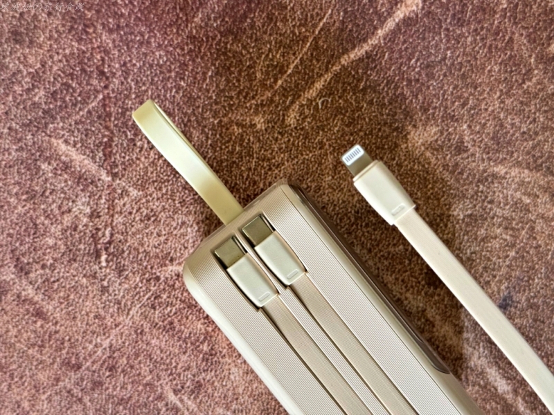20000容量行動電源推薦,65W 行充推薦,可以充筆電的行動電源推薦,大容量行動電源推薦,疾行者行動電源 團購,疾行者行動電源 安全嗎,疾行者行動電源 評價,高瓦數行動電源推薦 @壞波妞の旅行食踨