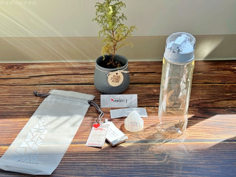 LUDAVI水瓶 團購,LUDAVI水瓶 耐摔,LUDAVI水瓶 評價,可以裝汽水的水杯,耐熱的塑膠水杯 @壞波妞の旅行食踨 LUDAVI水瓶 團購,LUDAVI水瓶 耐摔,LUDAVI水瓶 評價,可以裝汽水的水杯,耐熱的塑膠水杯 @壞波妞の旅行食踨