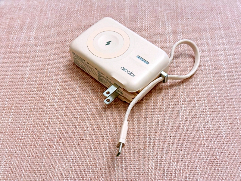 10000 固態行動電源,aircolor行動電源 安全性,aircolor行動電源 評價,可以充筆電的行動電源,可以帶上飛機的行動電源,玩皮克敏推薦行動電源,自帶線 固態行動電源,超輕量行動電源 @壞波妞の旅行食踨 10000 固態行動電源,aircolor行動電源 安全性,aircolor行動電源 評價,可以充筆電的行動電源,可以帶上飛機的行動電源,玩皮克敏推薦行動電源,自帶線 固態行動電源,超輕量行動電源 @壞波妞の旅行食踨